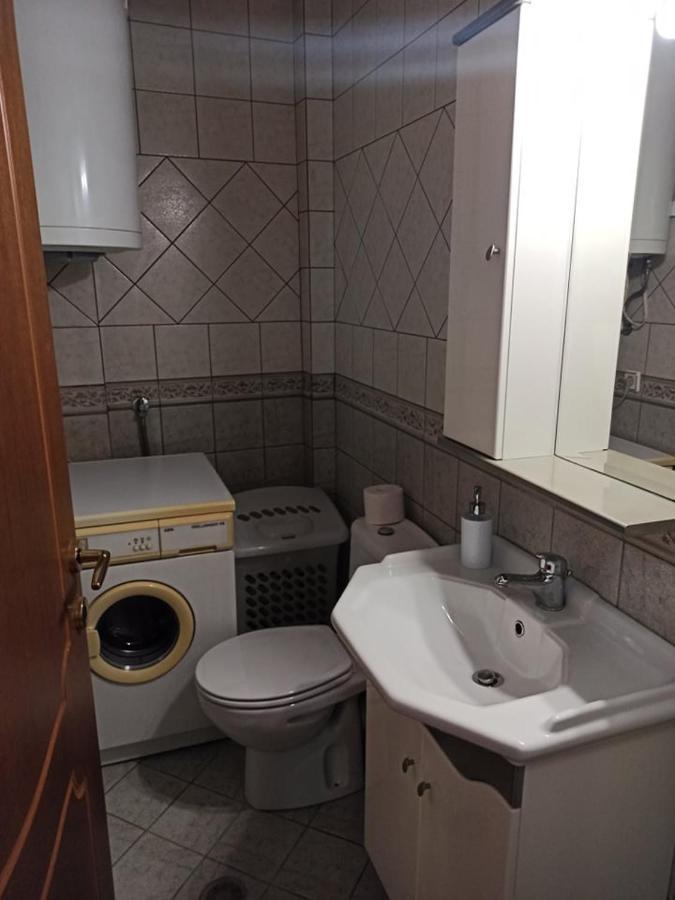 Golden Mirror In Kavala Apartment ภายนอก รูปภาพ