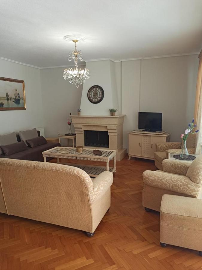 Golden Mirror In Kavala Apartment ภายนอก รูปภาพ