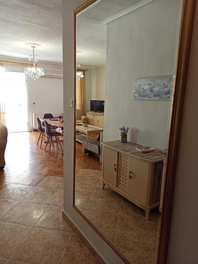 Golden Mirror In Kavala Apartment ภายนอก รูปภาพ