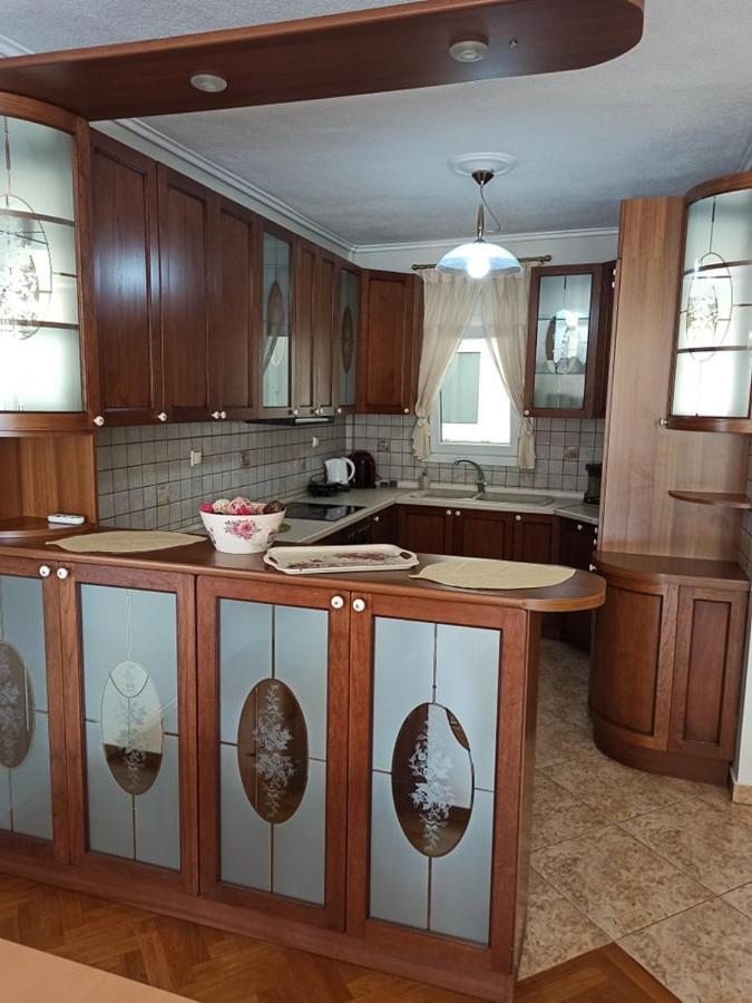 Golden Mirror In Kavala Apartment ภายนอก รูปภาพ