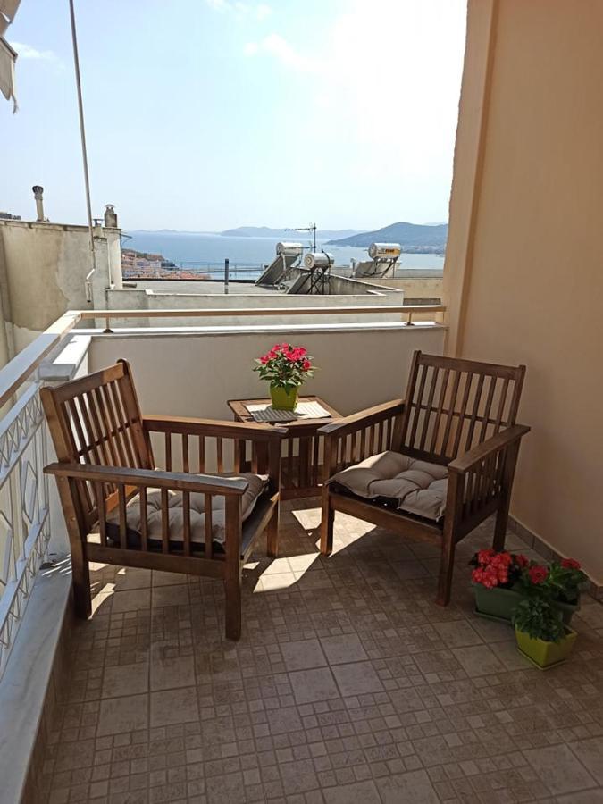 Golden Mirror In Kavala Apartment ภายนอก รูปภาพ