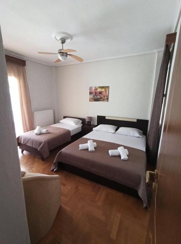 Golden Mirror In Kavala Apartment ภายนอก รูปภาพ