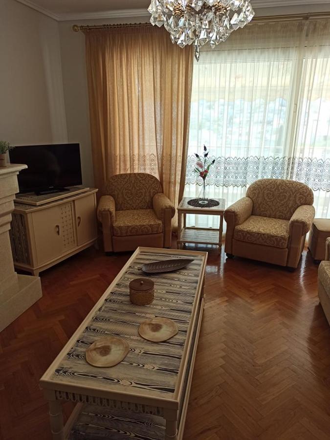Golden Mirror In Kavala Apartment ภายนอก รูปภาพ