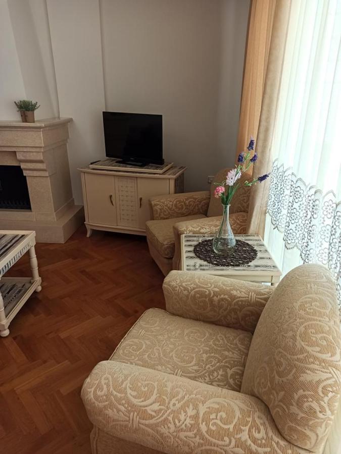Golden Mirror In Kavala Apartment ภายนอก รูปภาพ