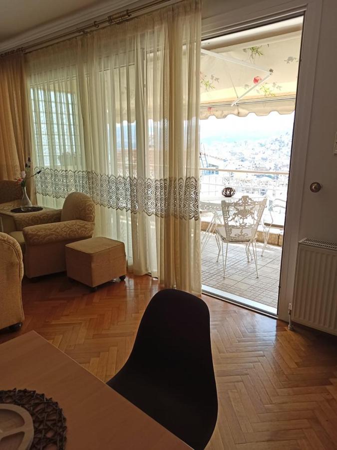 Golden Mirror In Kavala Apartment ภายนอก รูปภาพ